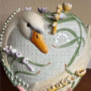 RARE FABULOUS Fitz & Floyd Floral Swan Baby Chick Lily Large Porcelain Vase HTF